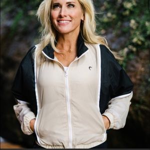 NWT Brand new ZYIA Black and Tan Block Zipper Jacket size medium